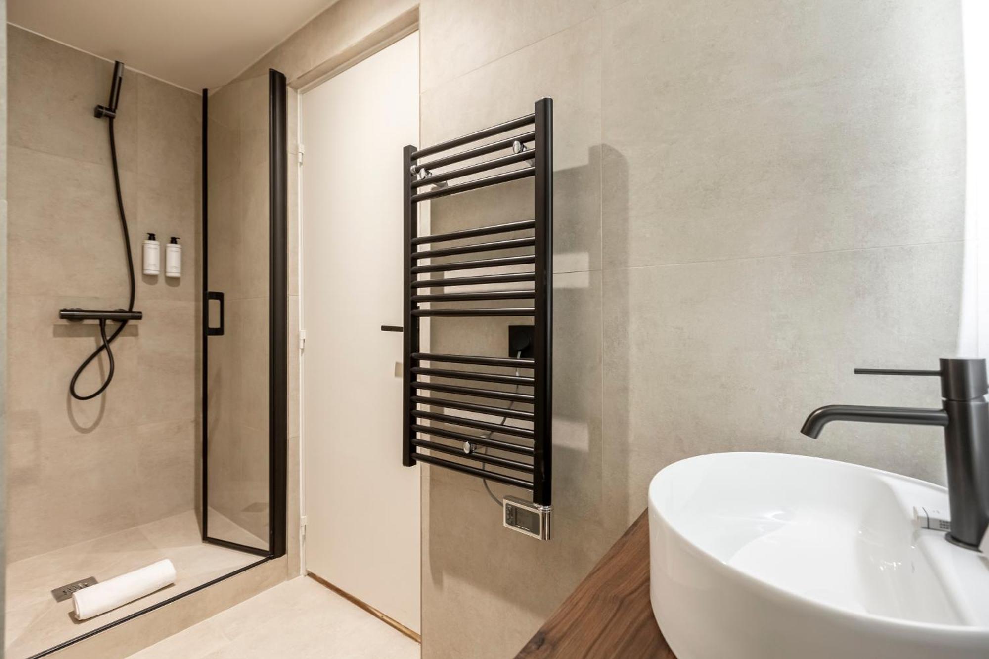 Le Monsieur By Sweett Hotel Paris Room photo