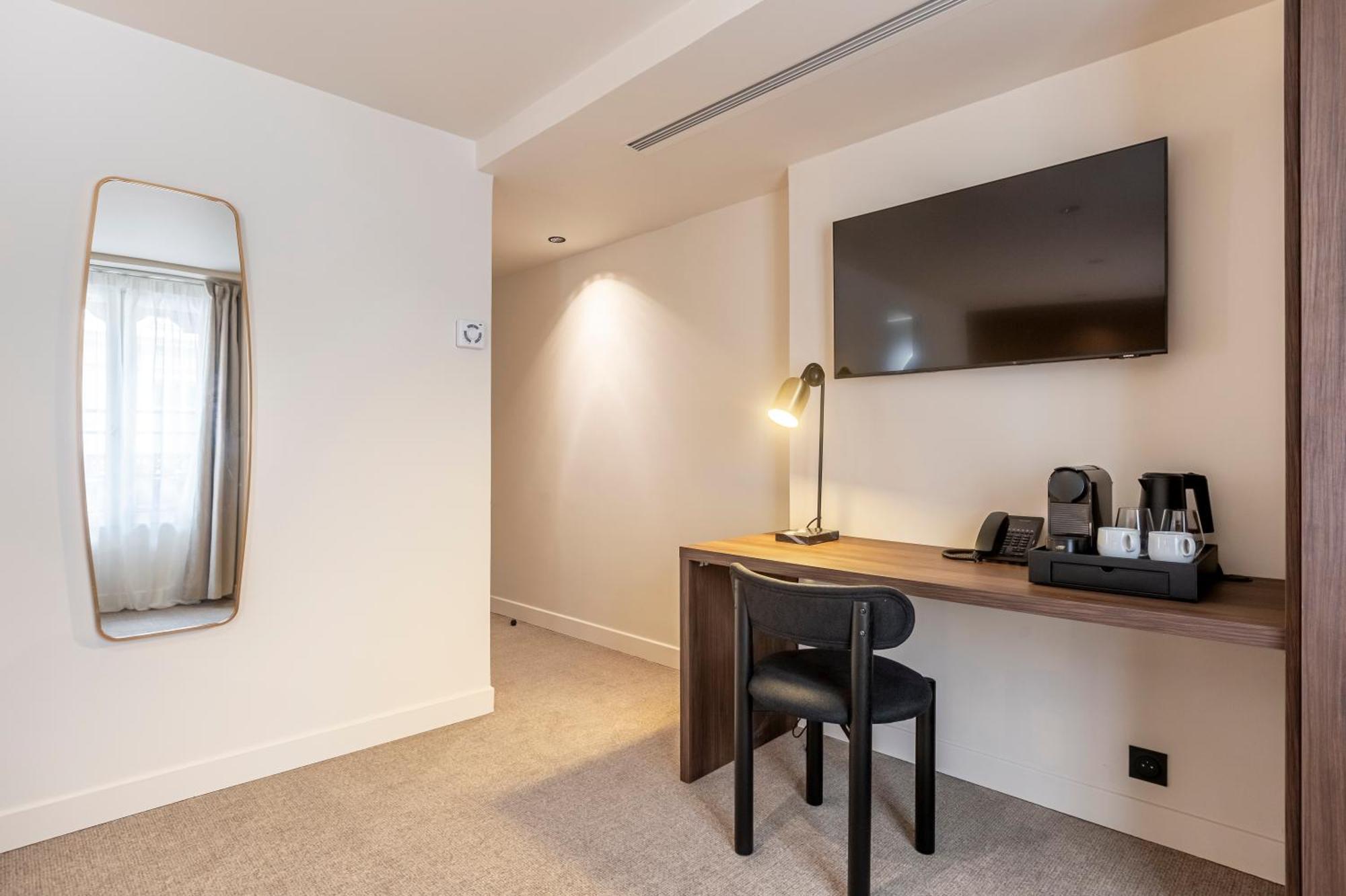 Le Monsieur By Sweett Hotel Paris Room photo