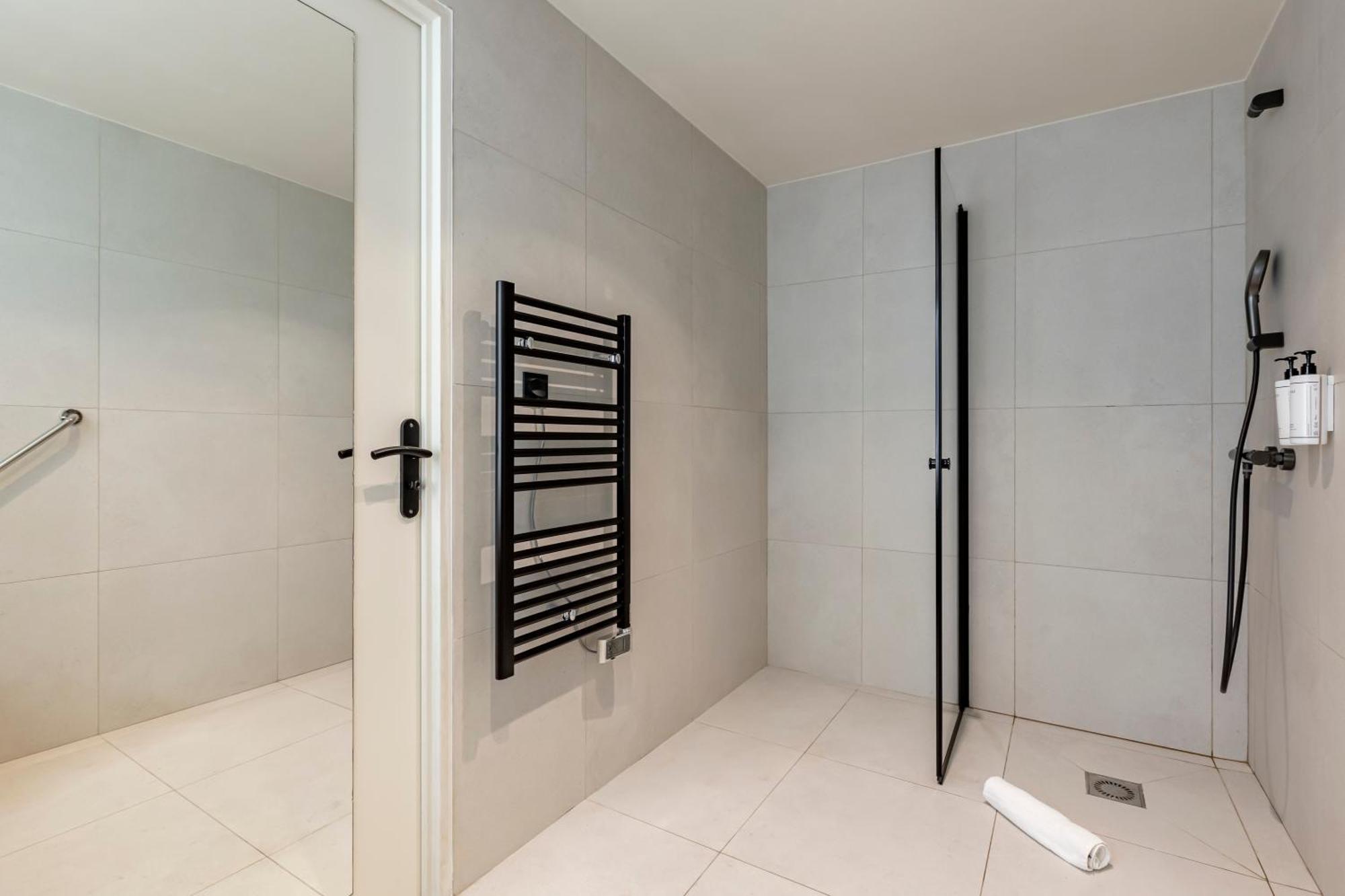 Le Monsieur By Sweett Hotel Paris Room photo